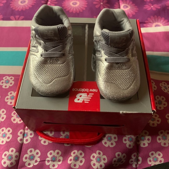 Infant 574 new balance sneakers Silver - Picture 3 of 5